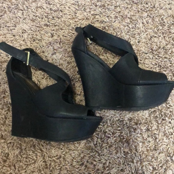 Black wedges - Picture 2 of 3